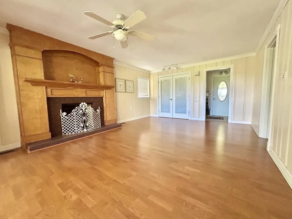139 Payton Place Lane Jamestown KY 42629
