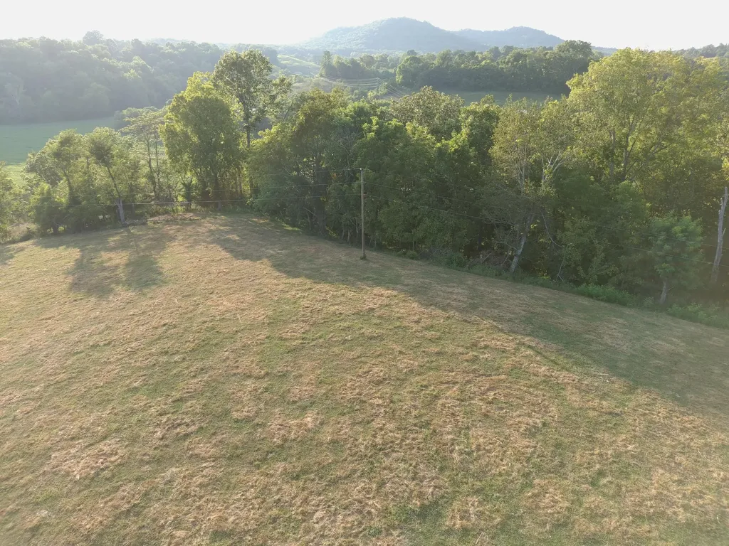 19400 Forkland Road Gravel Switch KY 40328