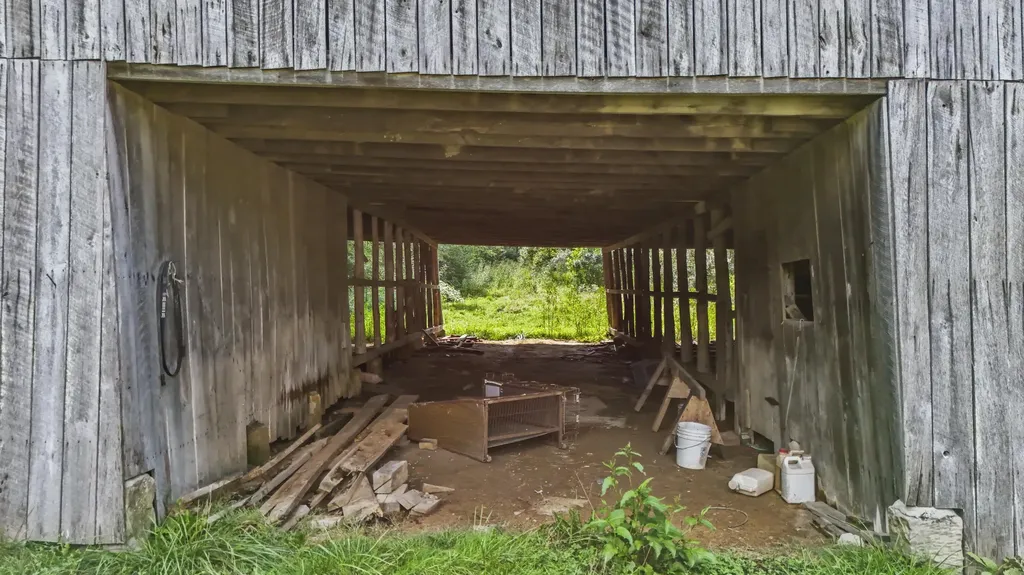 1552 Coffee Creek West Liberty KY 41472