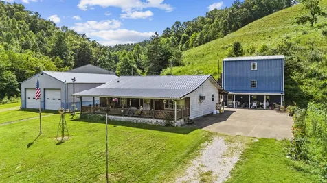 1552 Coffee Creek West Liberty KY 41472