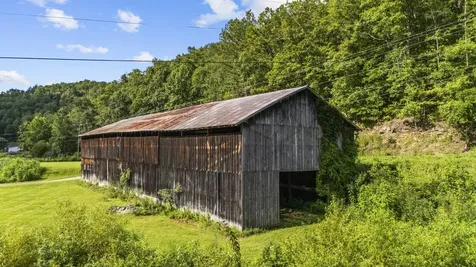 1552 Coffee Creek West Liberty KY 41472