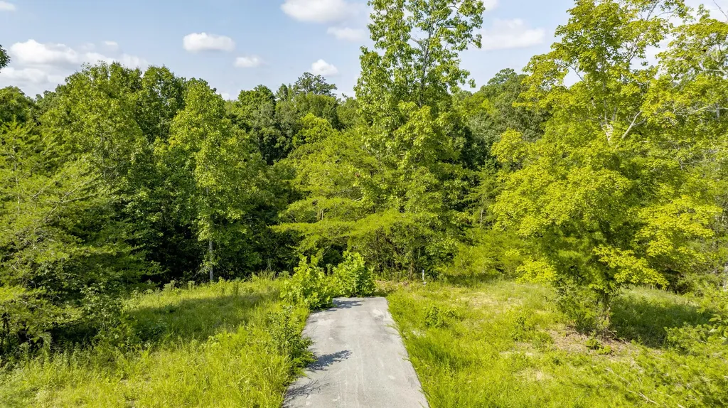 26 Brittany Drive Monticello KY 42633