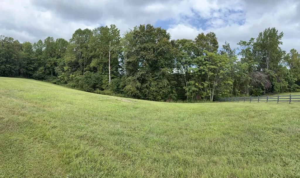 Lot 92 Stillwater Russell Springs KY 42642