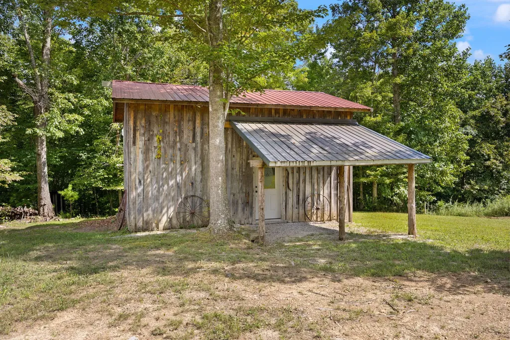 3717 Price Valley Road Somerset KY 42501