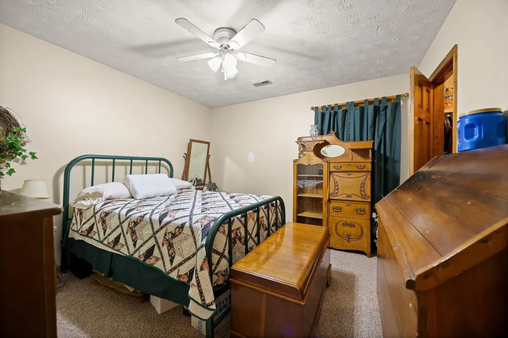 3717 Price Valley Road Somerset KY 42501
