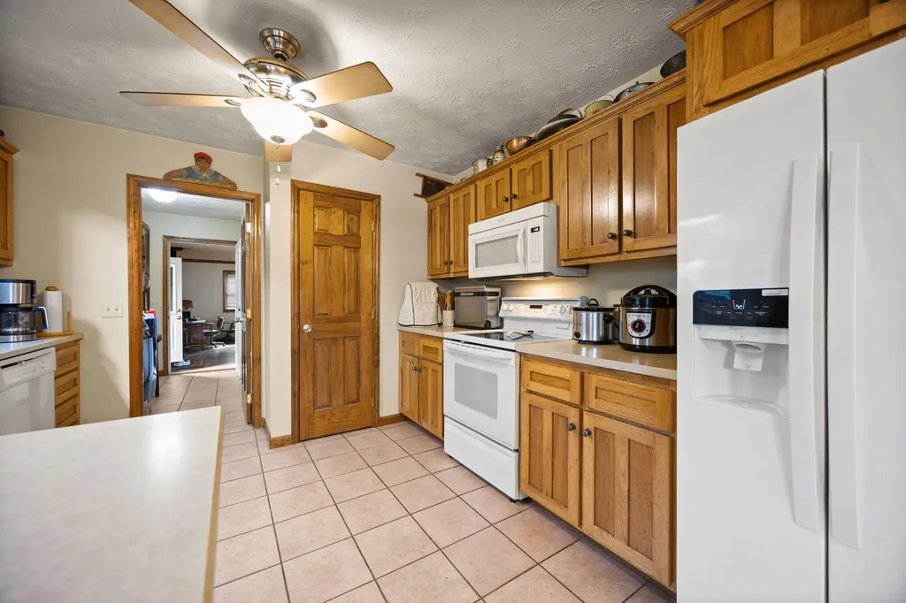 3717 Price Valley Road Somerset KY 42501
