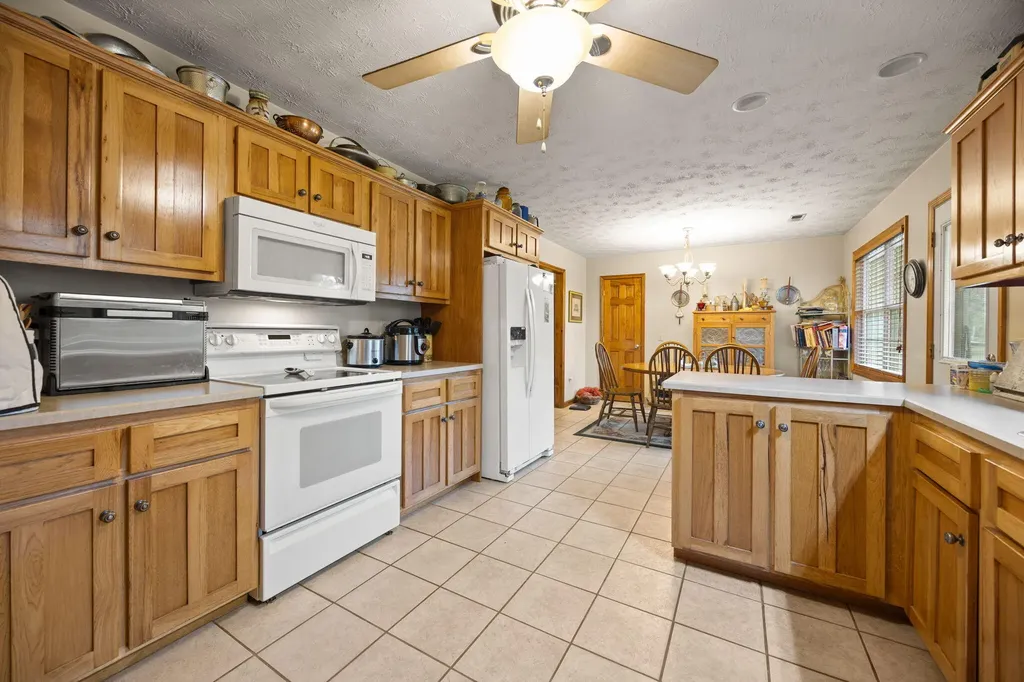 3717 Price Valley Road Somerset KY 42501