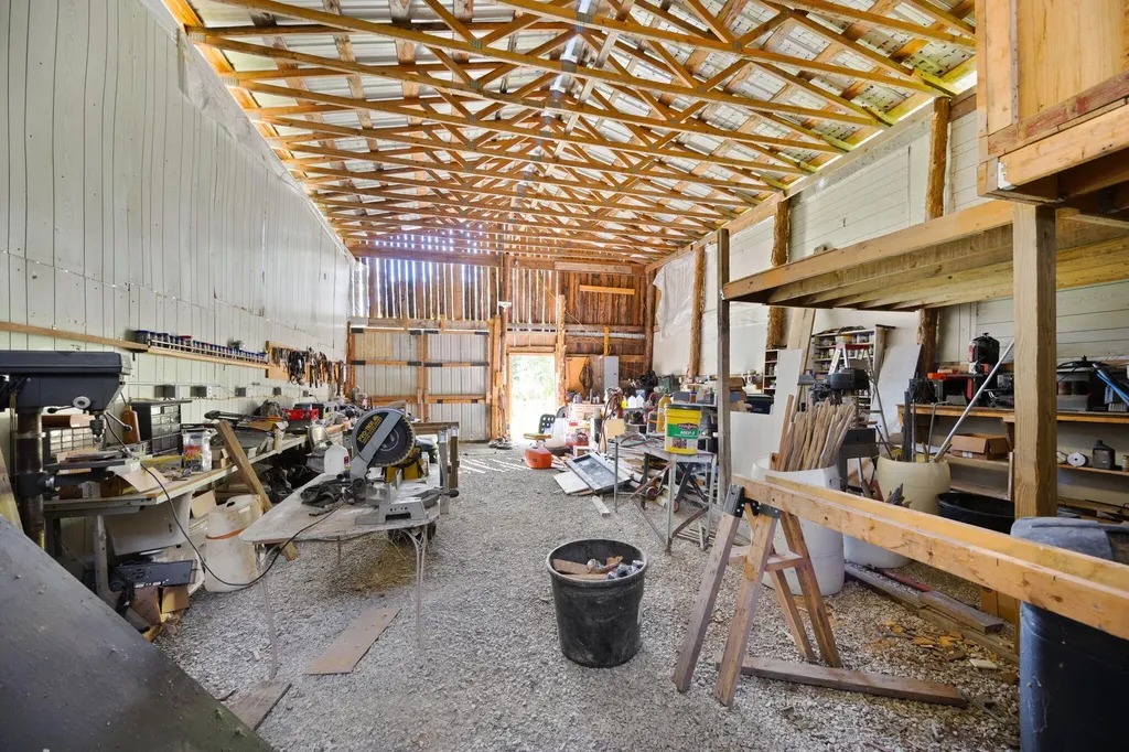 3717 Price Valley Road Somerset KY 42501