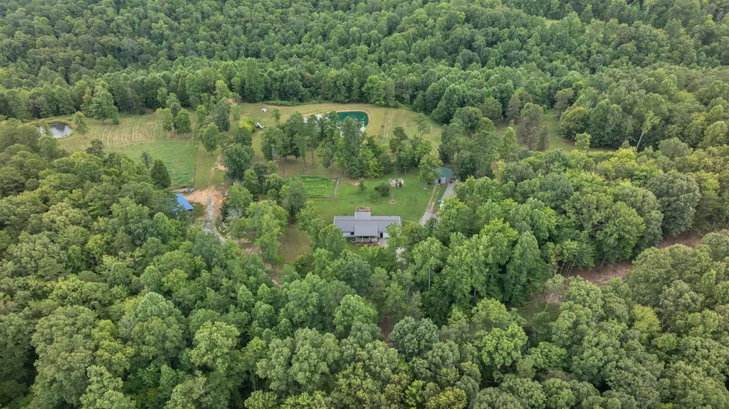 3717 Price Valley Road Somerset KY 42501
