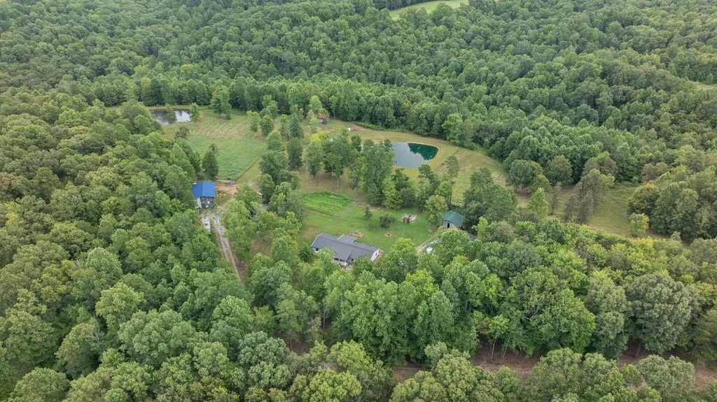 3717 Price Valley Road Somerset KY 42501