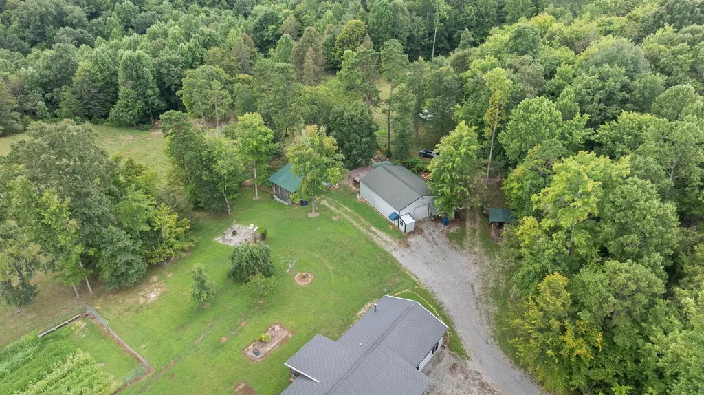 3717 Price Valley Road Somerset KY 42501