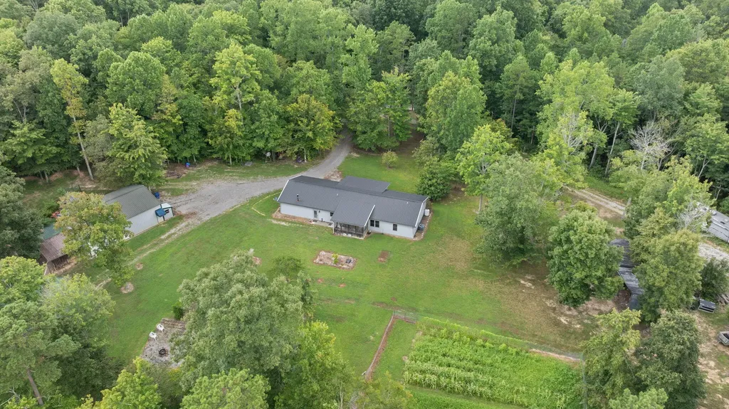 3717 Price Valley Road Somerset KY 42501