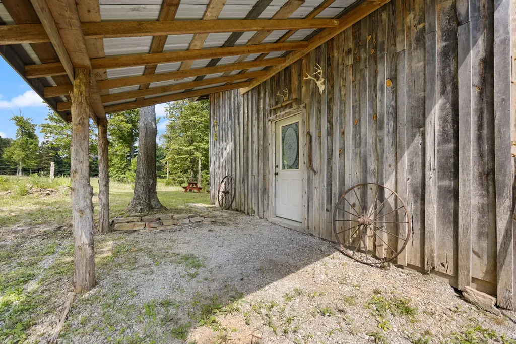3717 Price Valley Road Somerset KY 42501