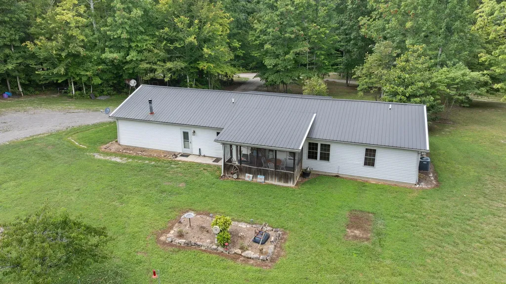 3717 Price Valley Road Somerset KY 42501