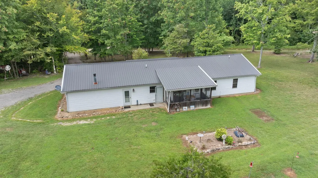 3717 Price Valley Road Somerset KY 42501