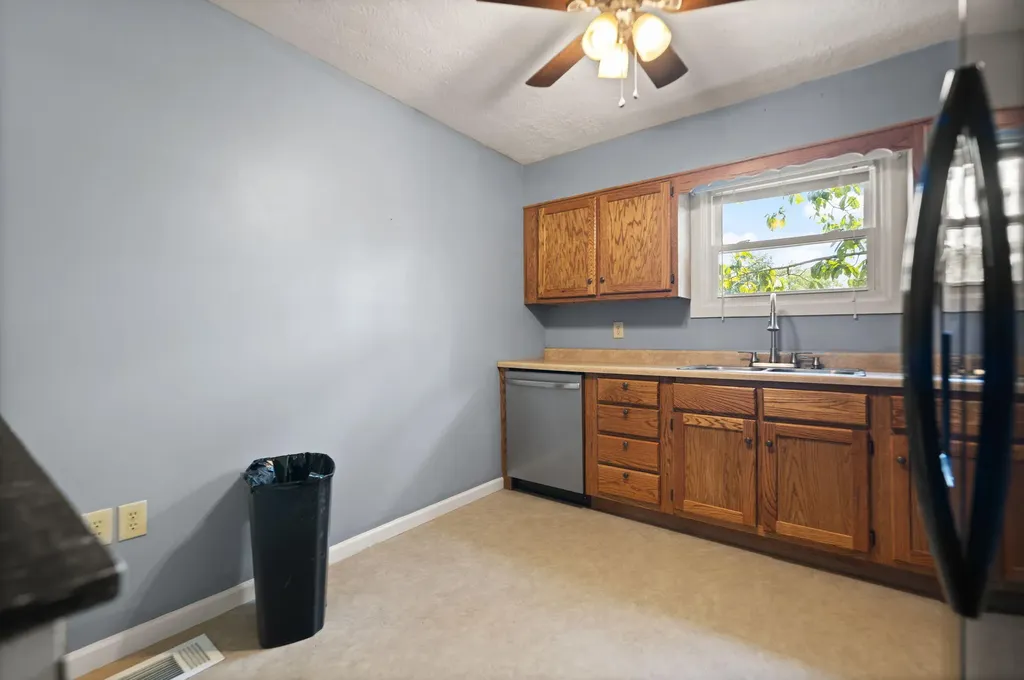 14033 Highway 1247 Eubank KY 42567