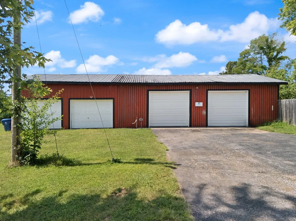 14033 Highway 1247 Eubank KY 42567