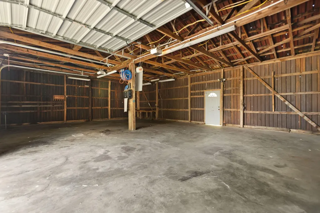 14033 Highway 1247 Eubank KY 42567