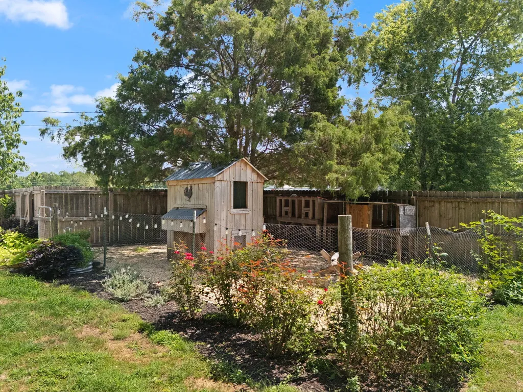 14033 Highway 1247 Eubank KY 42567