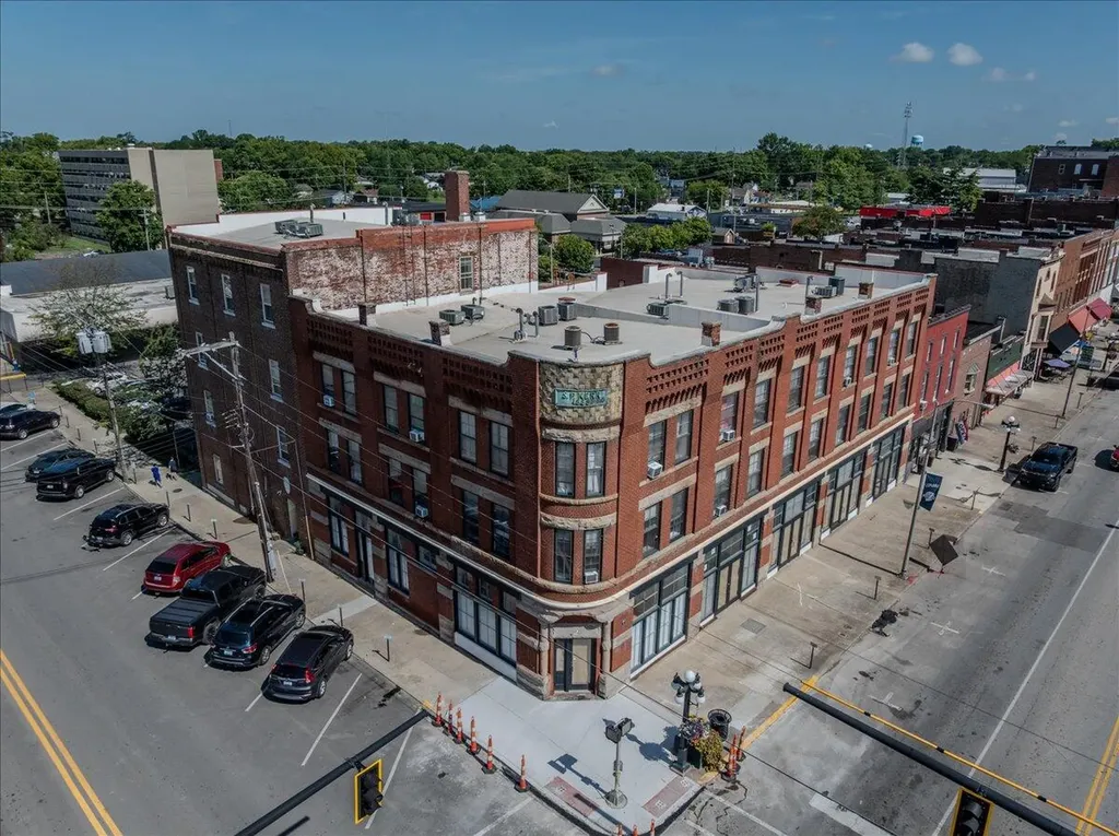 2 N Main Street Winchester KY 40391