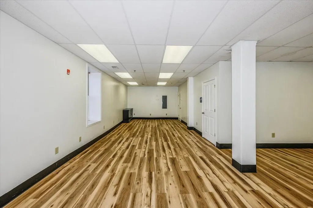 2 N Main Street Winchester KY 40391