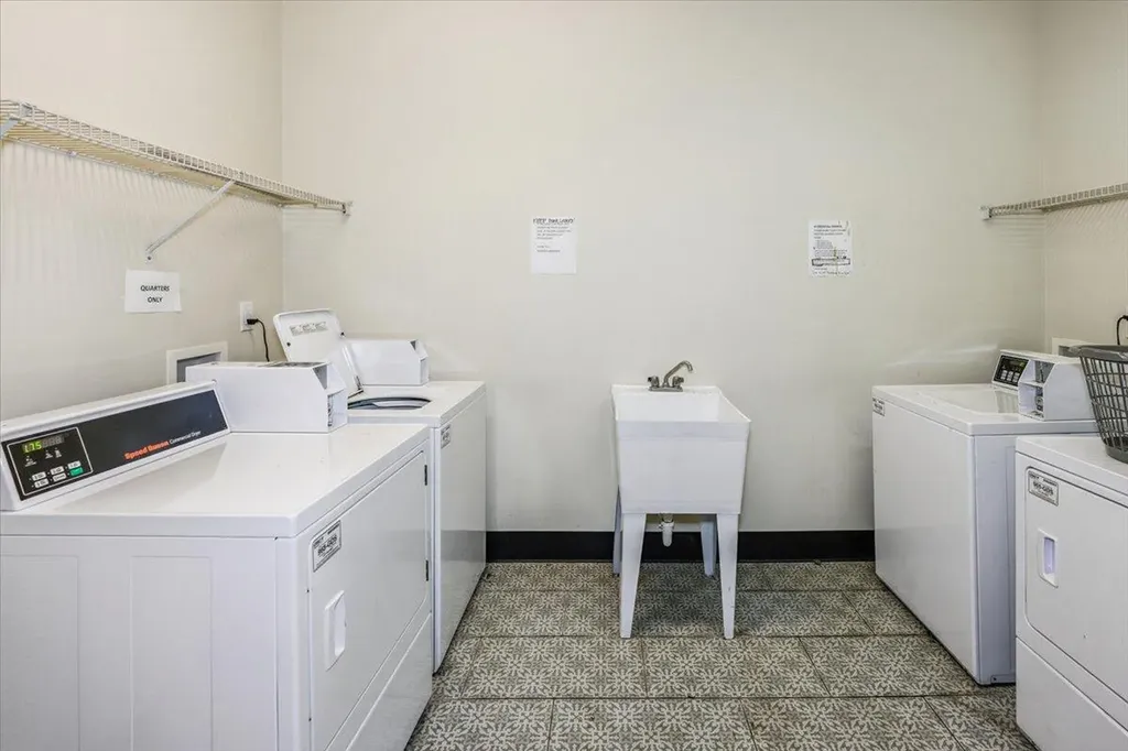 2 N Main Street Winchester KY 40391