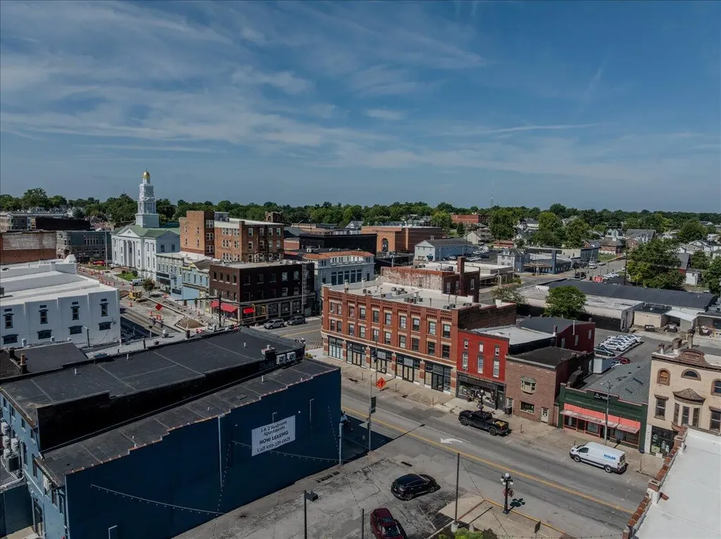 2 N Main Street Winchester KY 40391