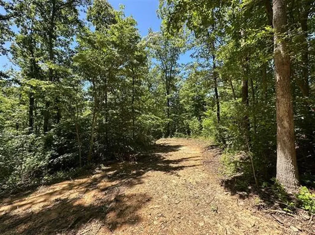 01 Riverside Benleo Road Bowling Green KY 42101