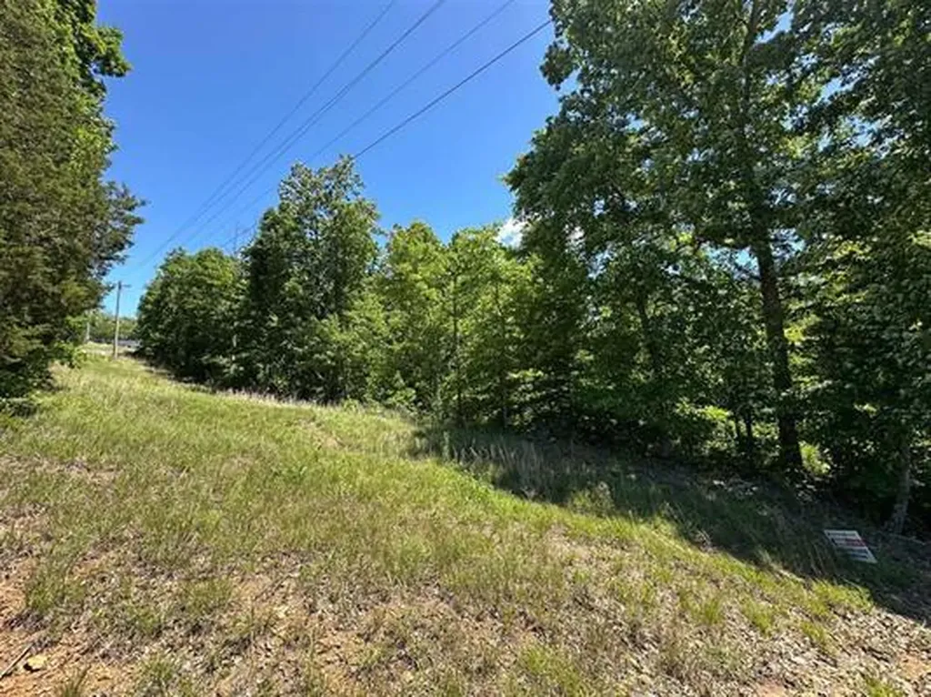 01 Riverside Benleo Road Bowling Green KY 42101
