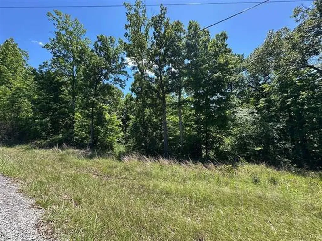 01 Riverside Benleo Road Bowling Green KY 42101
