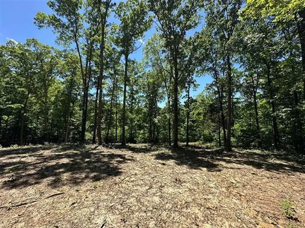 01 Riverside Benleo Road Bowling Green KY 42101