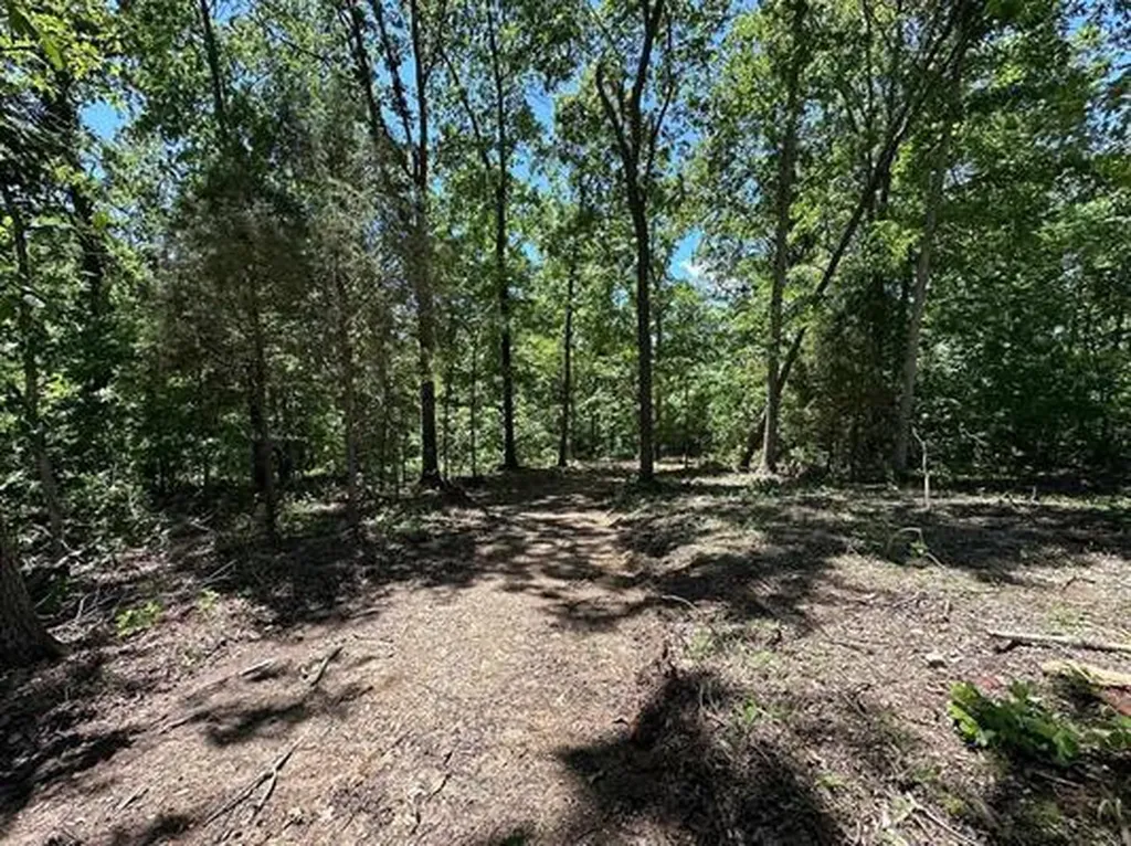 01 Riverside Benleo Road Bowling Green KY 42101