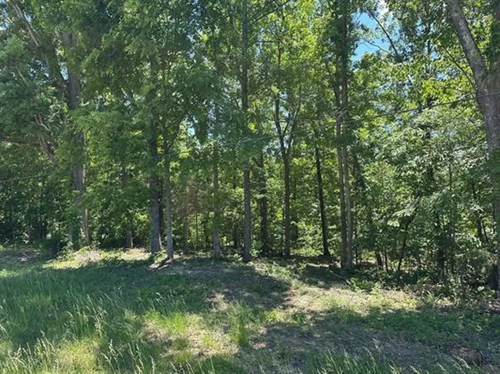 01 Riverside Benleo Road Bowling Green KY 42101