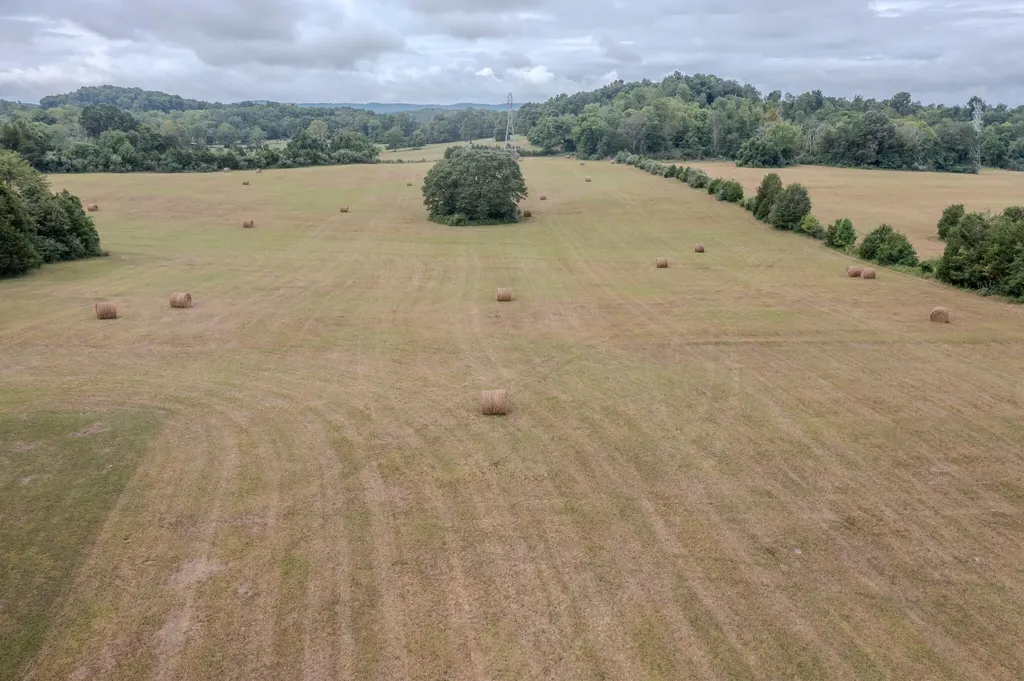24 Cedar Pointe Drive Somerset KY 42501