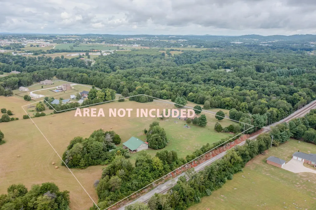 24 Cedar Pointe Drive Somerset KY 42501