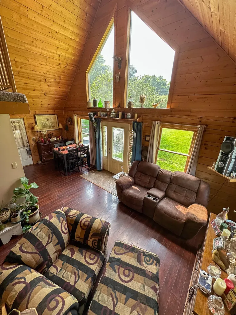 452 Heaven Lane Sharpsburg KY 40374
