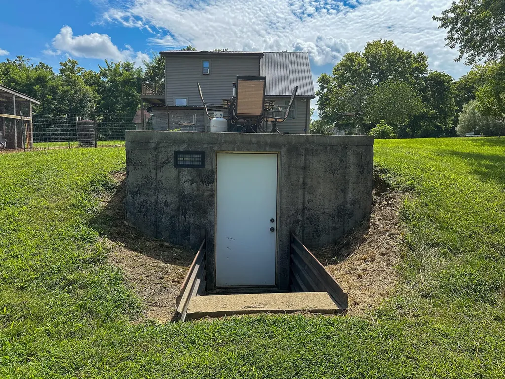452 Heaven Lane Sharpsburg KY 40374