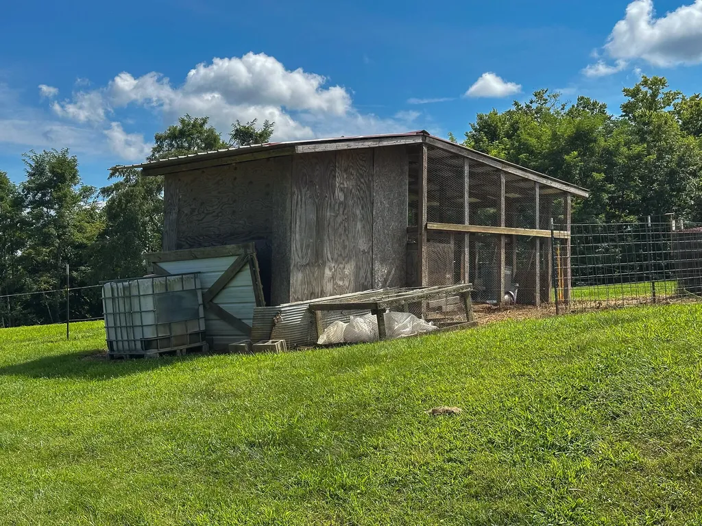 452 Heaven Lane Sharpsburg KY 40374