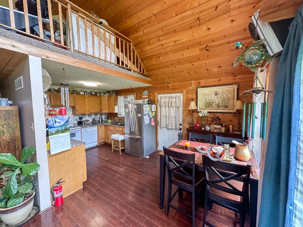 452 Heaven Lane Sharpsburg KY 40374