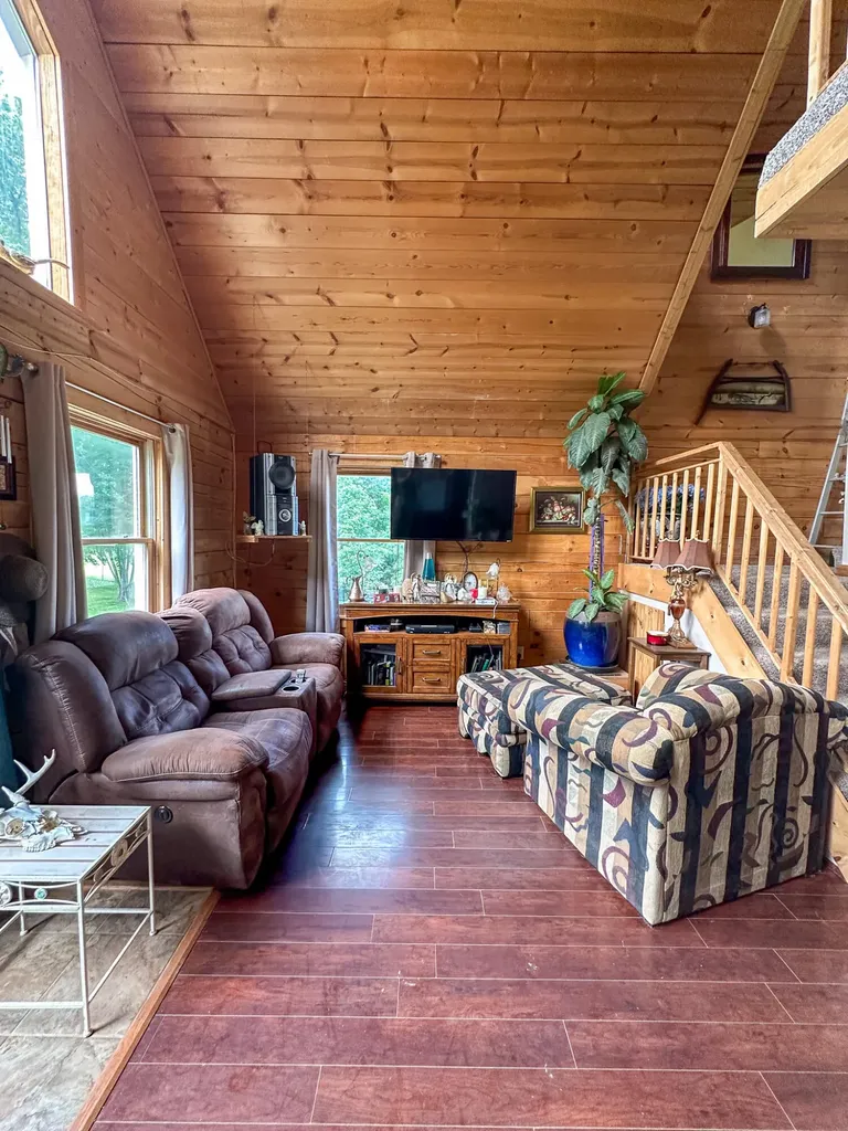 452 Heaven Lane Sharpsburg KY 40374
