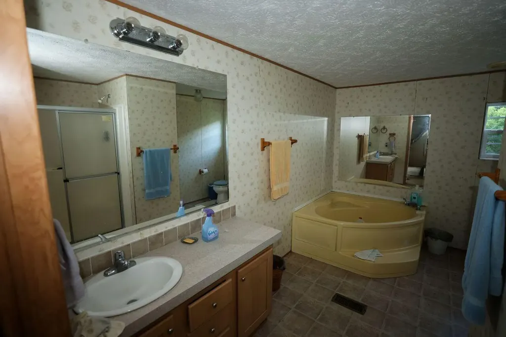 1331 House Road London KY 40741