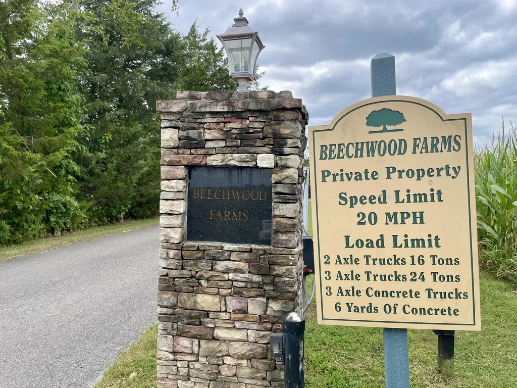 8 Beechwood Drive Nancy KY 42544