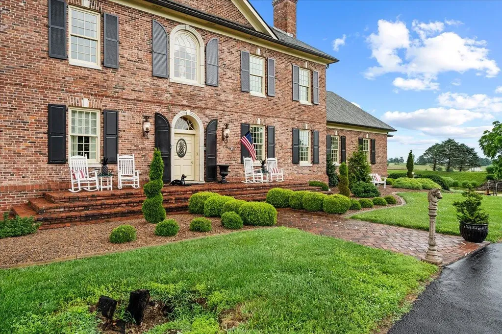 5045 Van Meter Road Winchester KY 40391