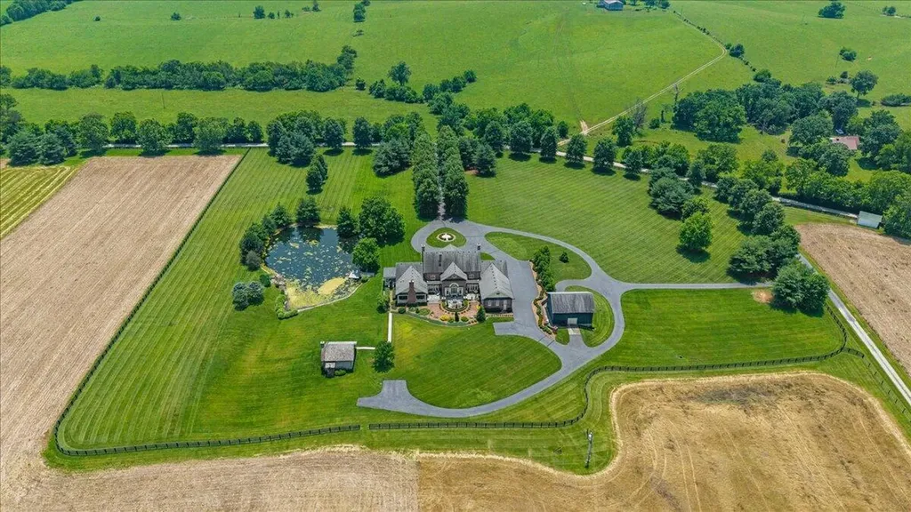 5045 Van Meter Road Winchester KY 40391