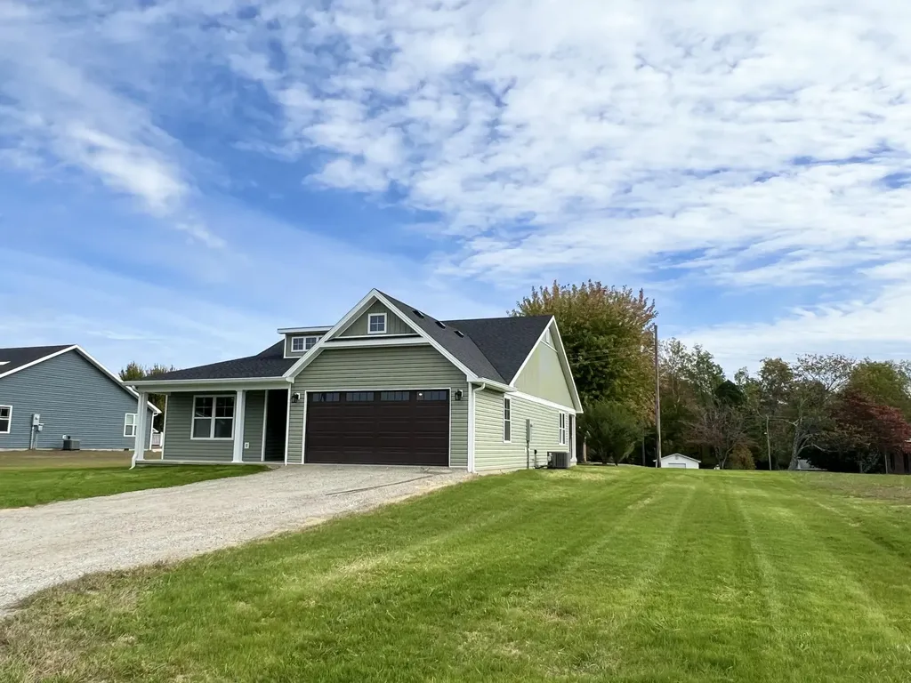 95 Deerview Lane Russell Springs KY 42642
