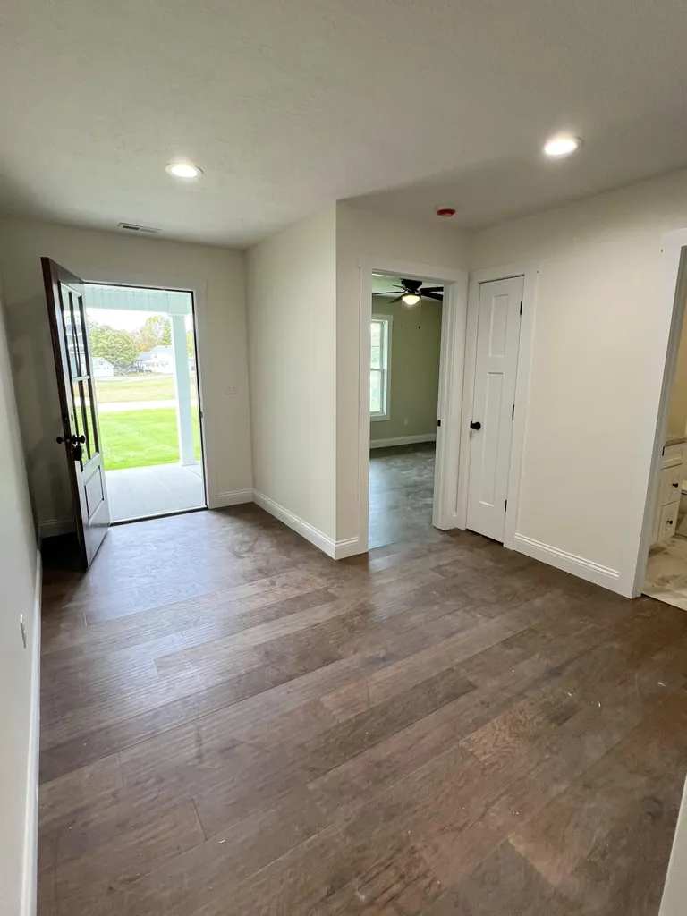 95 Deerview Lane Russell Springs KY 42642