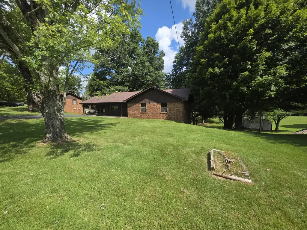 1006 Rainbow Drive Albany KY 42602