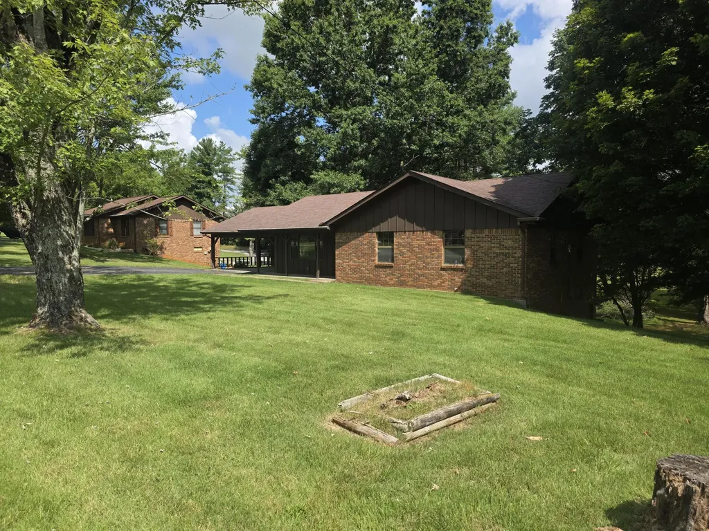 1006 Rainbow Drive Albany KY 42602