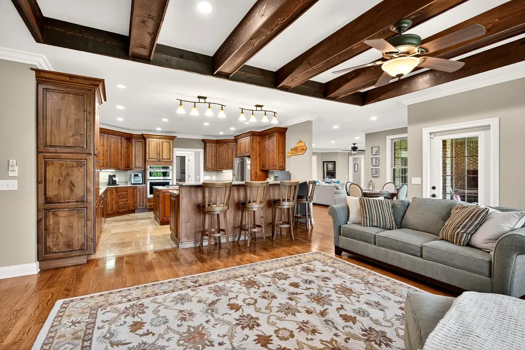 507 Avawam Drive Richmond KY 40475