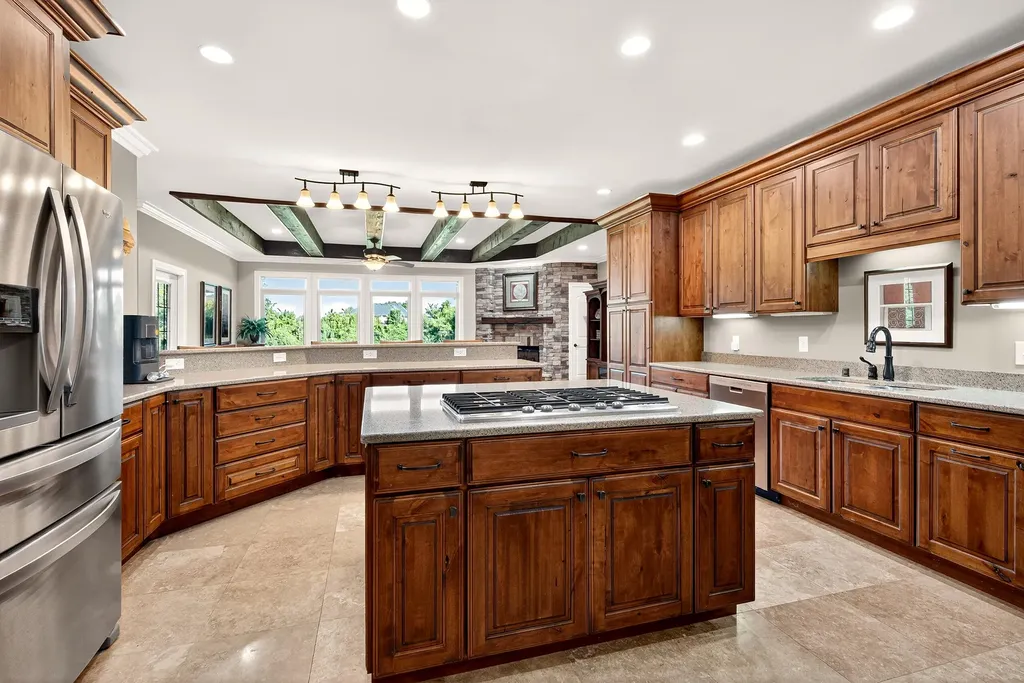 507 Avawam Drive Richmond KY 40475